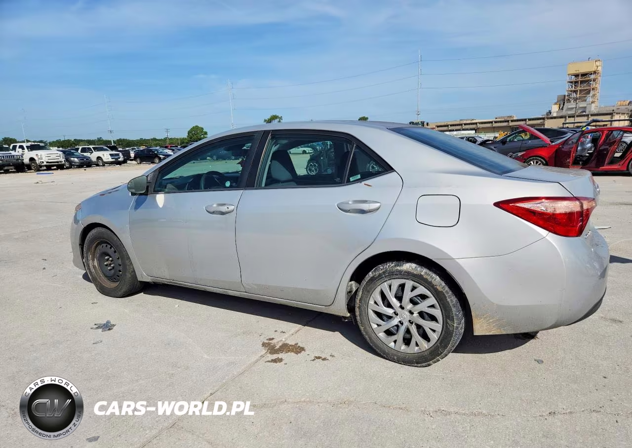 2019 Toyota Corolla Le VIN:2T1BURHE7KC243511 - 2