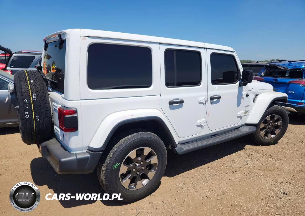 2018 Jeep Wrangler Unlimited Sahara VIN:1C4HJXEG4JW115889 - 3