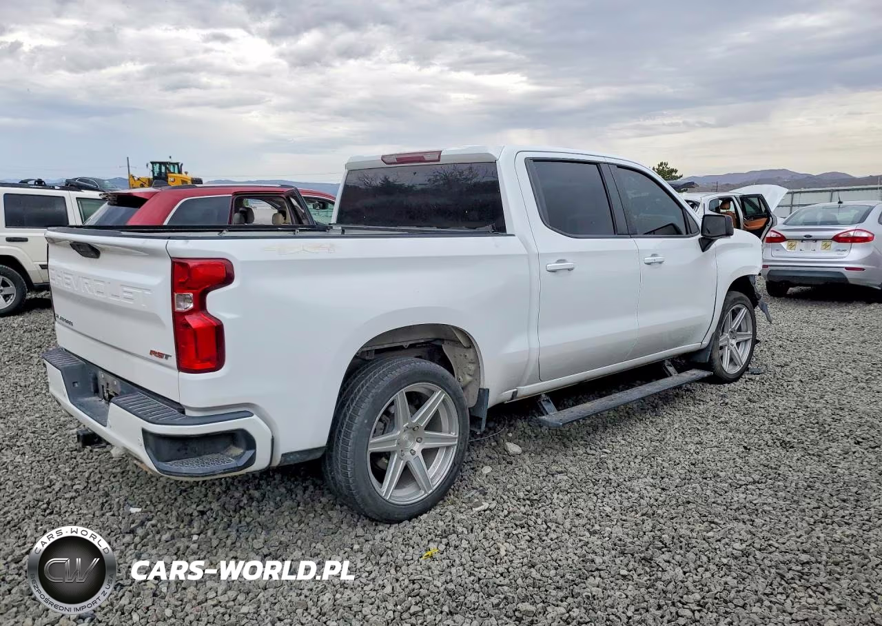2020 Chevrolet Silverado K1500 Rst VIN:3GCUYEET8LG370879 - 3
