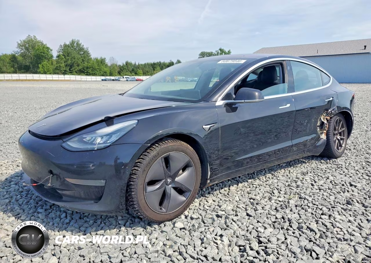 2018 Tesla Model 3 – zdjęcie 1 z 12