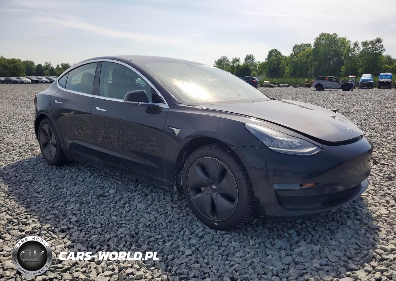 2018 Tesla Model 3 VIN:5YJ3E1EB0JF127252 - 4