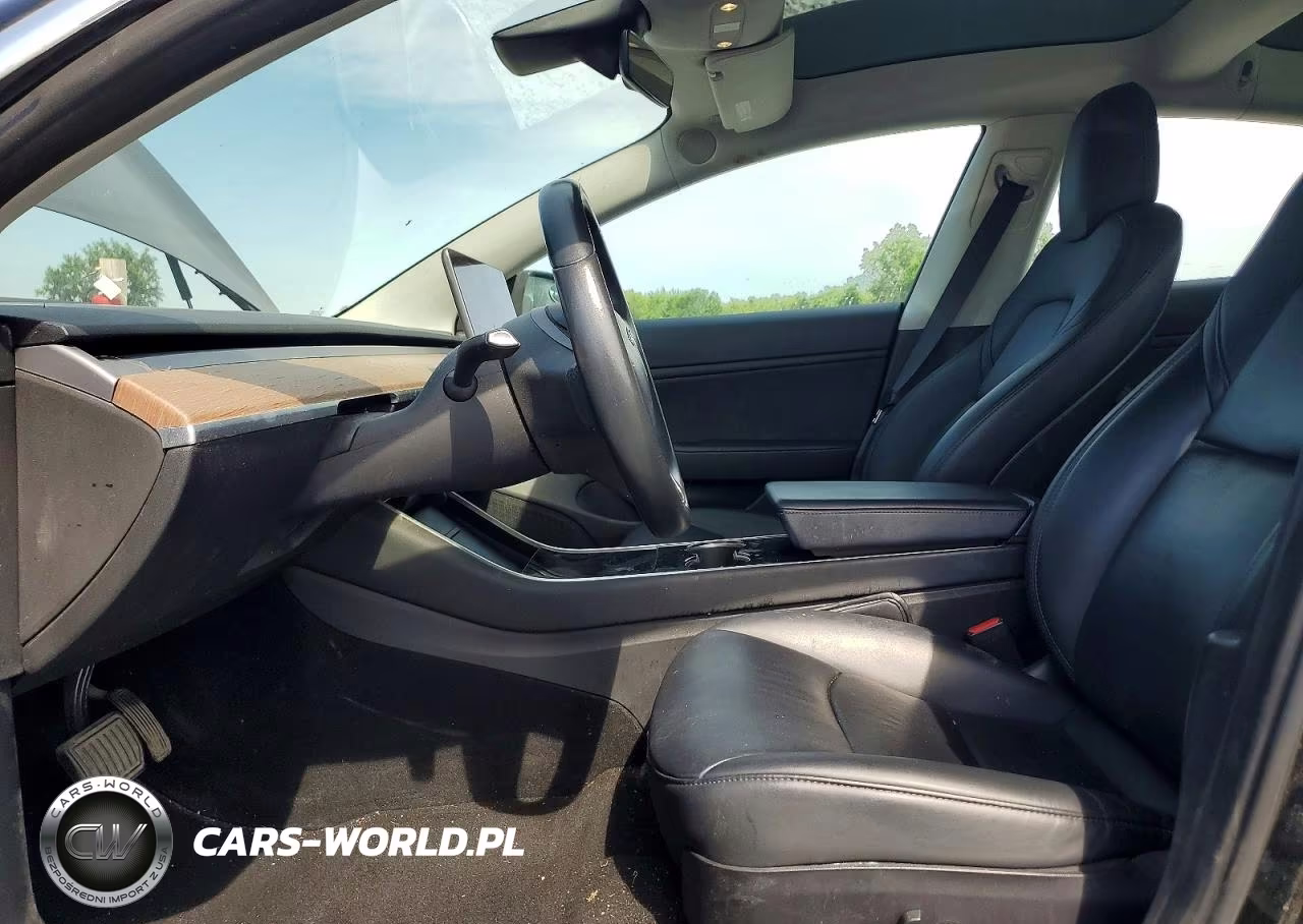 2018 Tesla Model 3 VIN:5YJ3E1EB0JF127252 - 7