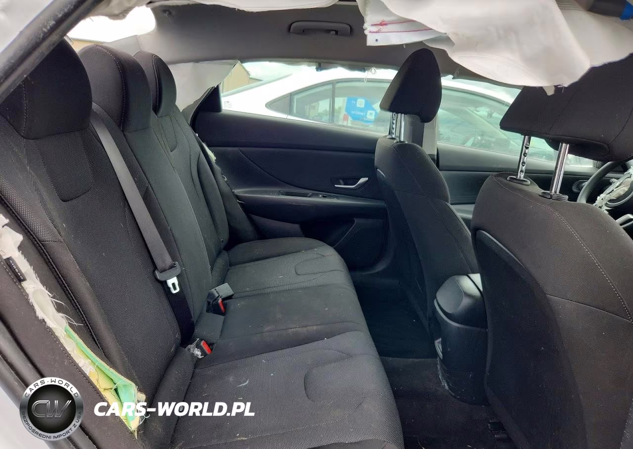 2026 Hyundai Elantra Se VIN:KMHLL4DG2TU142023 - 10