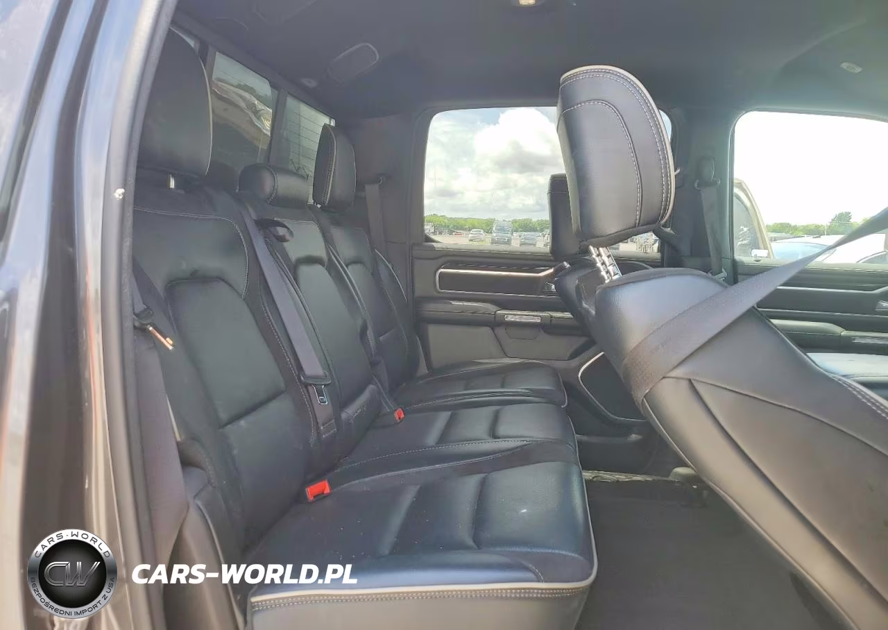 2021 Ram 1500 Laramie VIN:1C6SRFJT5MN733624 - 10