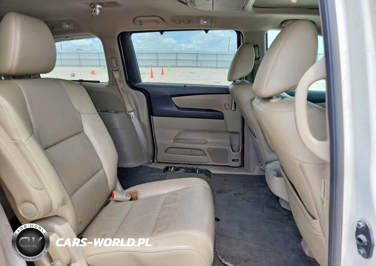 2012 Honda Odyssey Touring VIN:5FNRL5H94CB141075 - 11