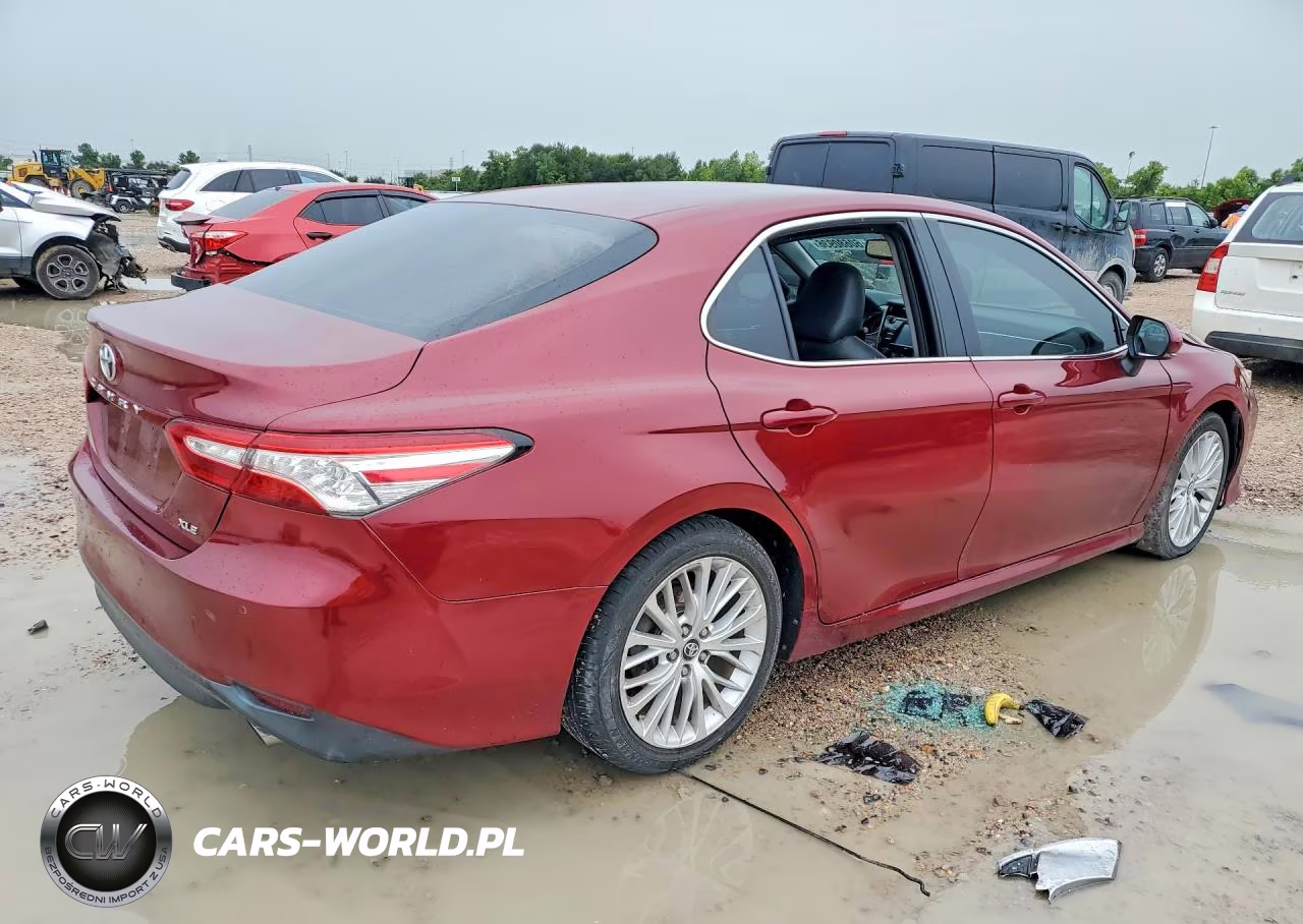 2018 Toyota Camry Xle VIN:4T1B11HK0JU508167 - 3
