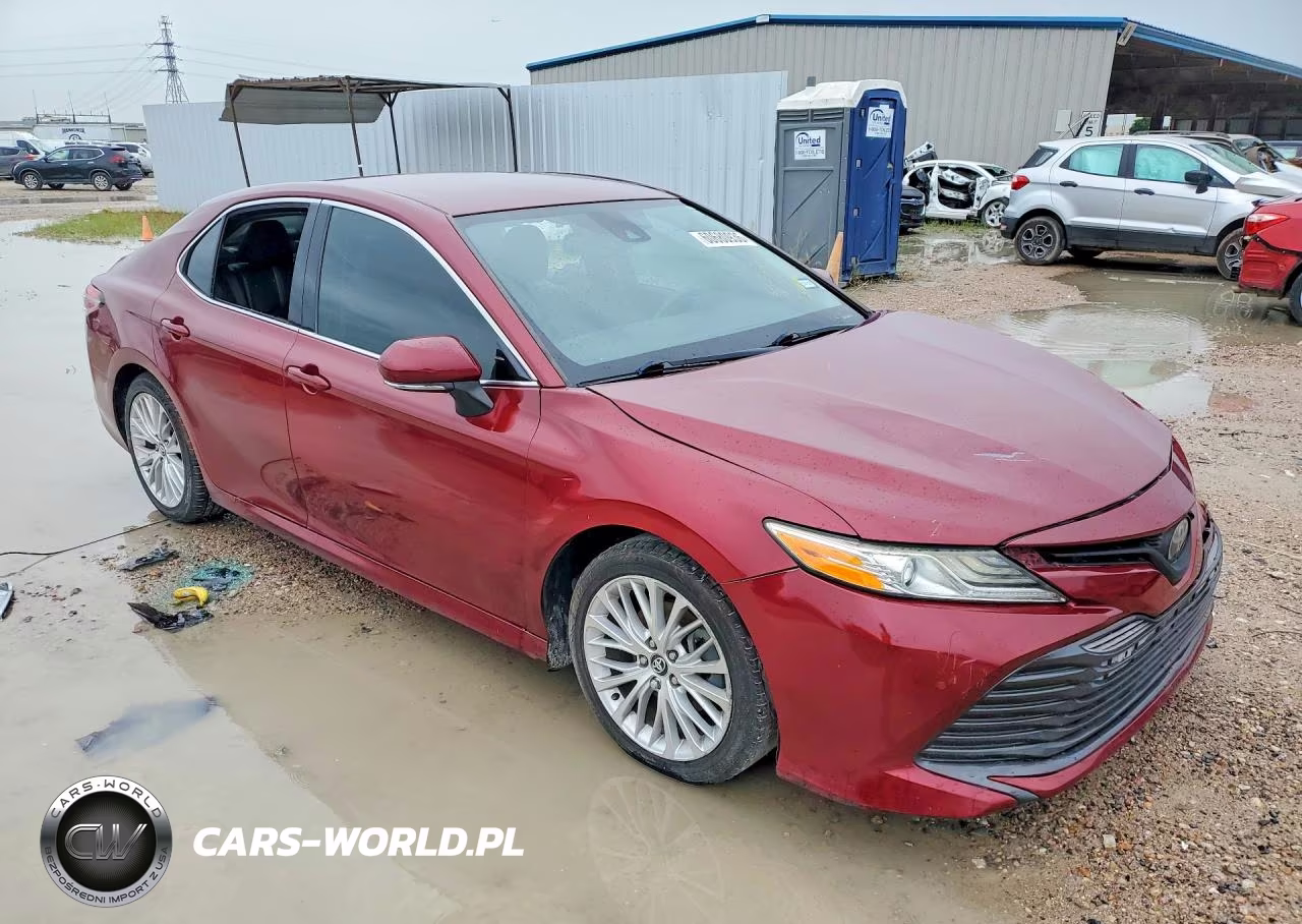 2018 Toyota Camry Xle VIN:4T1B11HK0JU508167 - 4