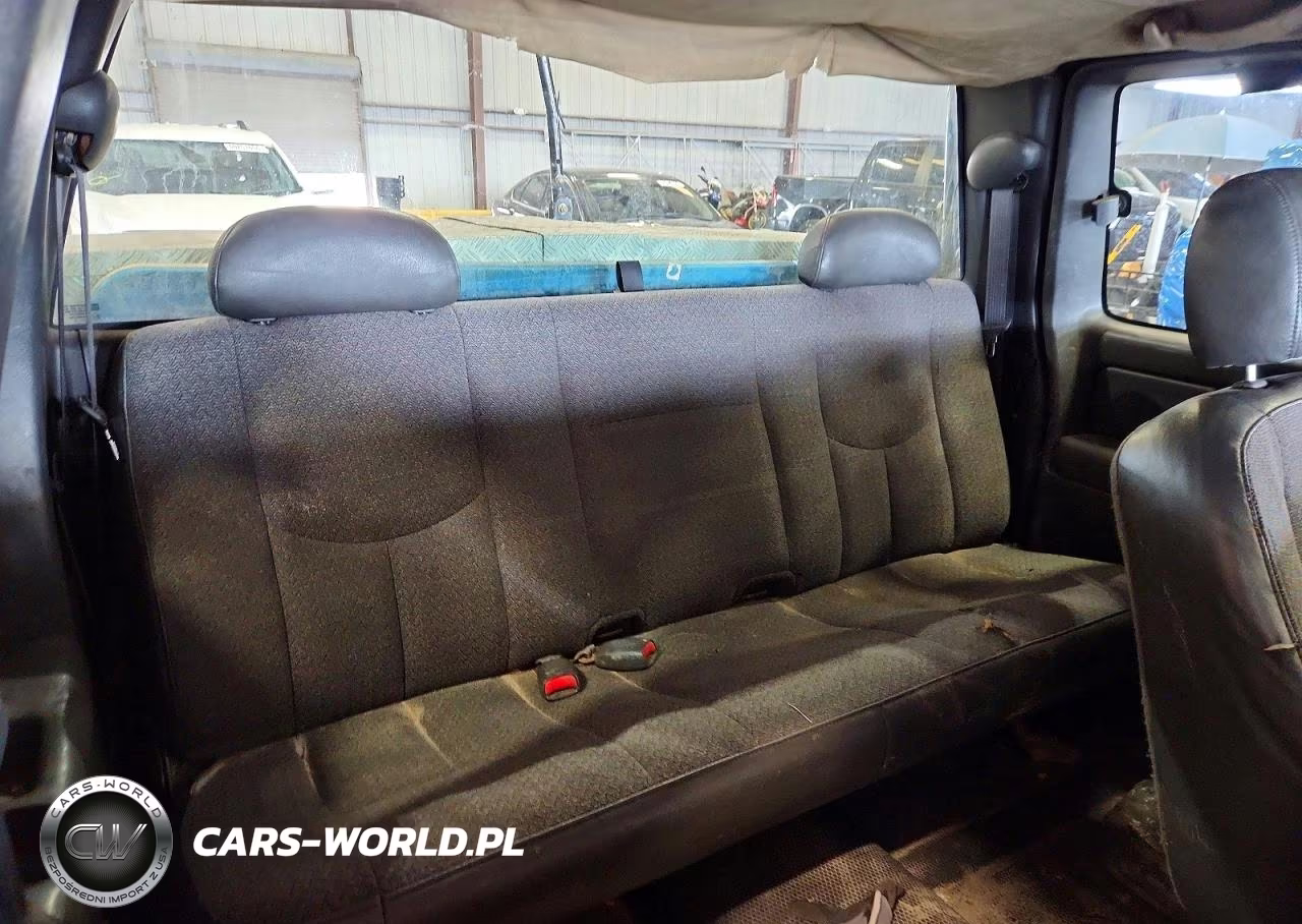 2004 Chevrolet Silverado C1500 VIN:2GCEC19V541285015 - 11