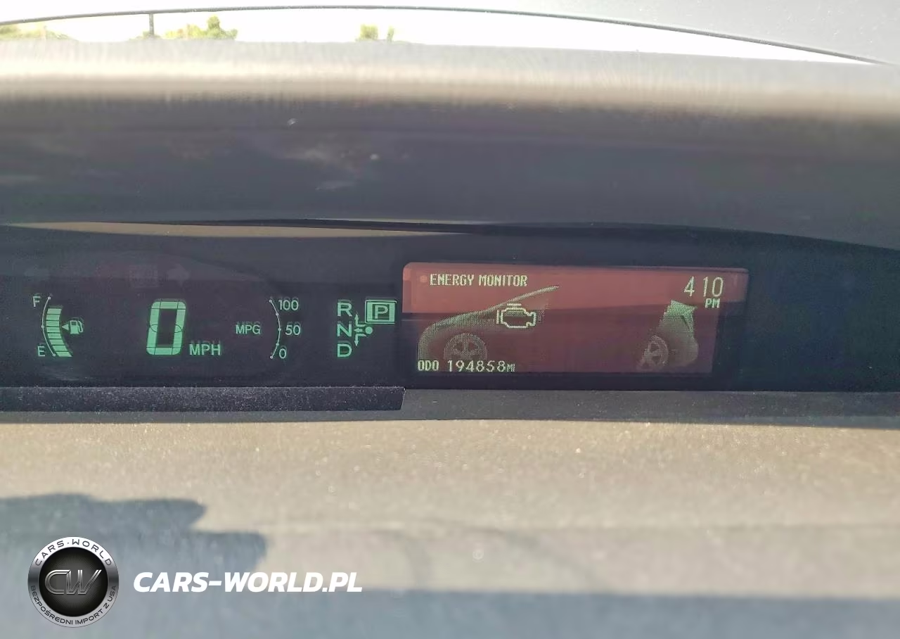 2013 Toyota Prius Two VIN:JTDKN3DU7D5699211 - 9