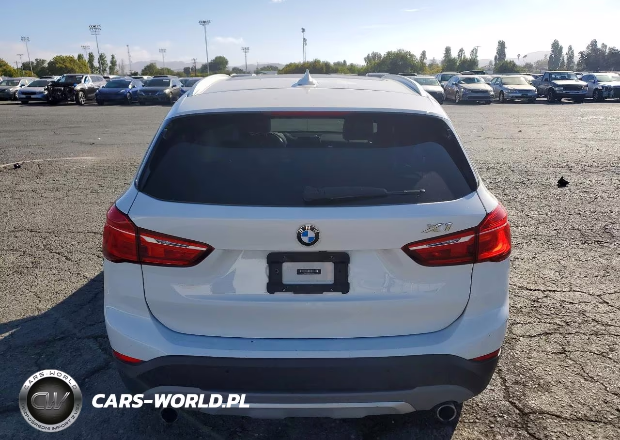 2017 BMW X1 xDrive28I VIN:WBXHT3C36H5F74852 - 6