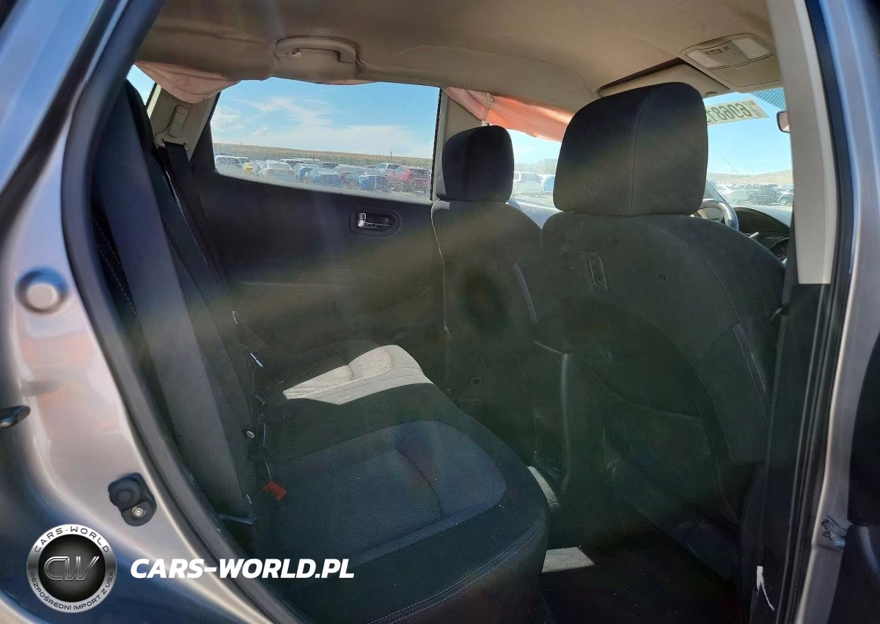 2011 Nissan Rogue S VIN:JN8AS5MV3BW688467 - 10