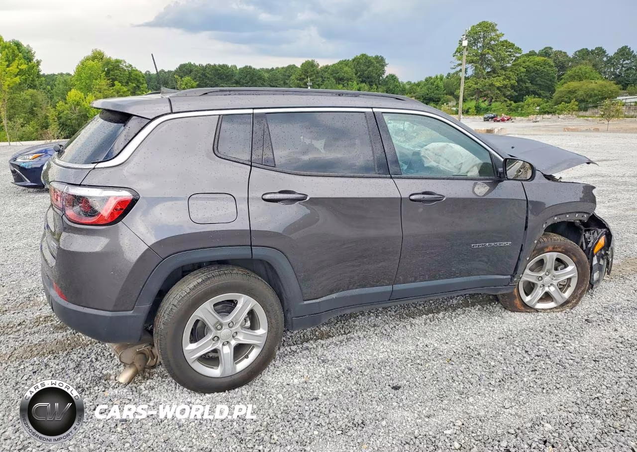 2023 Jeep Compass Latitude VIN:3C4NJDBN0PT523776 - 3