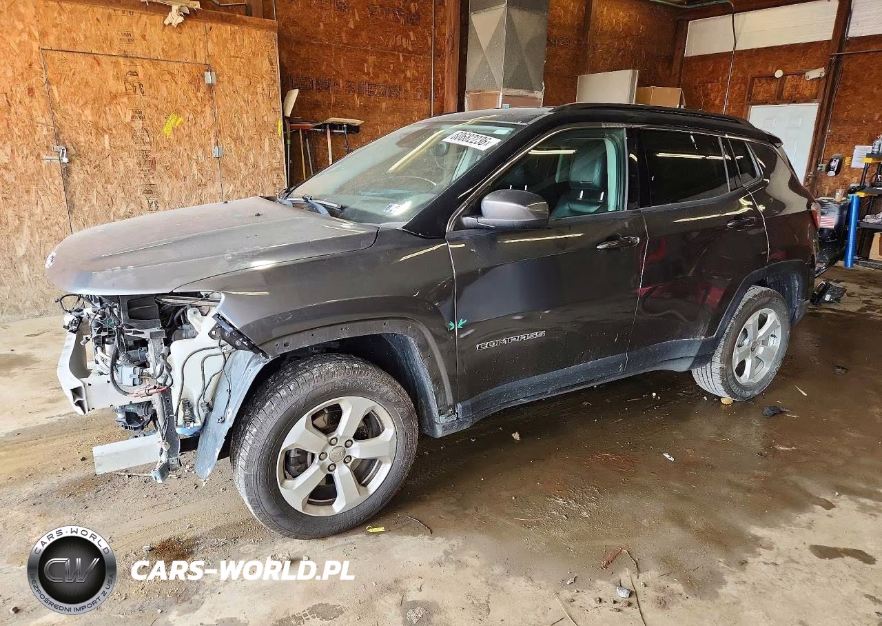 2018 Jeep Compass Latitude – zdjęcie 1 z 14