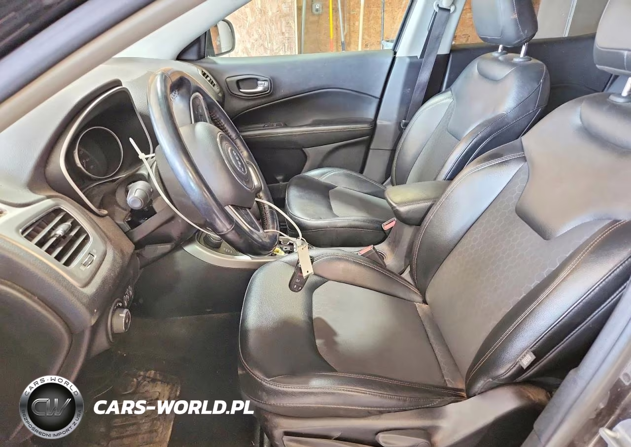 2018 Jeep Compass Latitude VIN:3C4NJDBB8JT162228 - 7