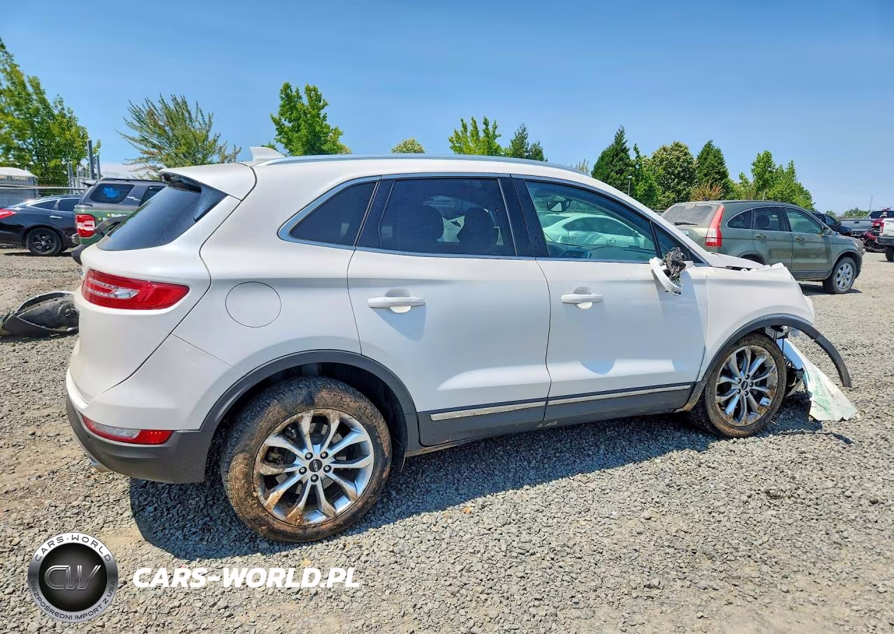 2019 Lincoln Mkc Select VIN:5LMCJ2C9XKUL02674 - 3