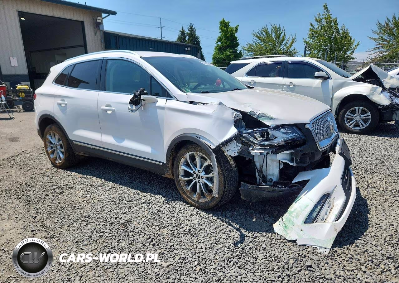 2019 Lincoln Mkc Select VIN:5LMCJ2C9XKUL02674 - 4