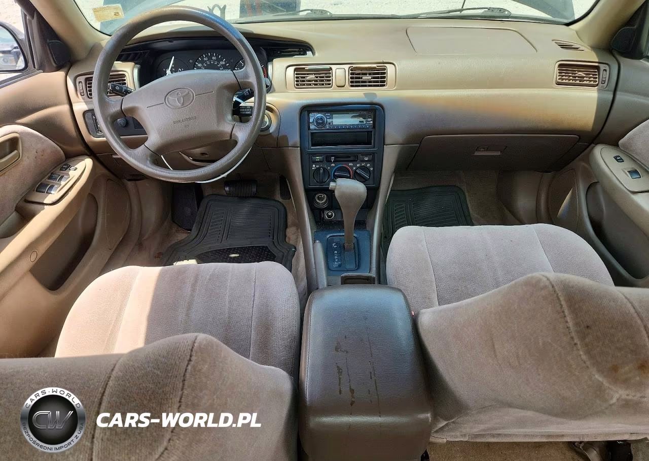 1998 Toyota Camry Le VIN:JT2BG22K0W0185781 - 8