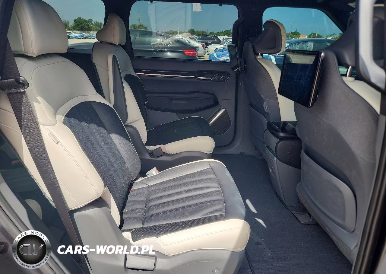 2026 Kia Ev9 Gt Line VIN:5XYAEFS55TG014623 - 11