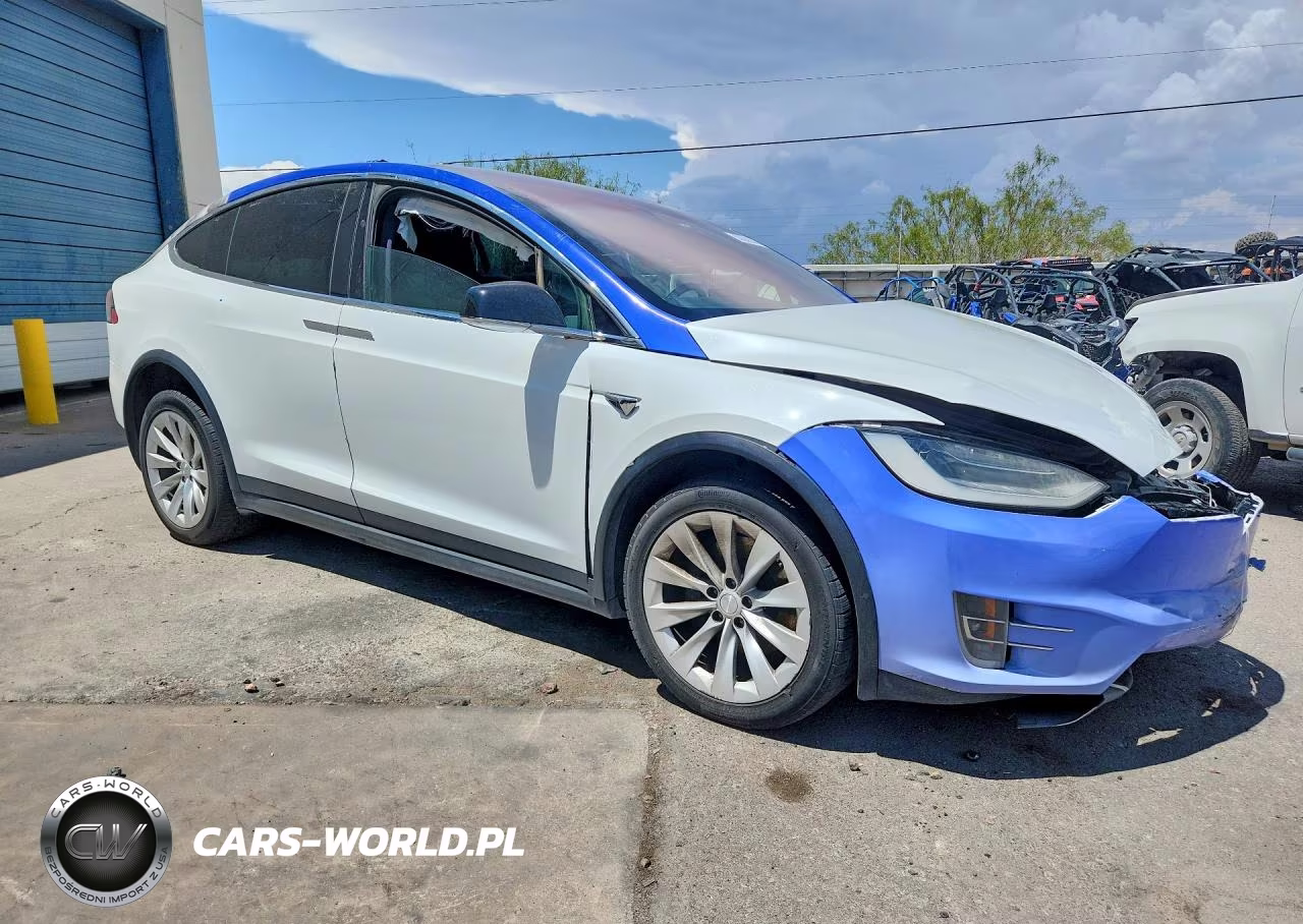 2021 Tesla Model X VIN:5YJXCDE20MF320515 - 4