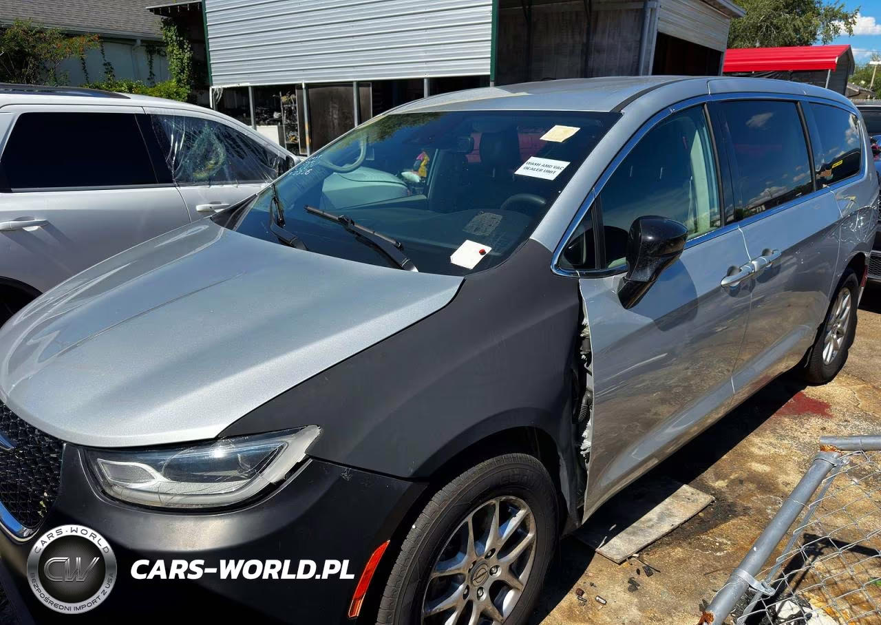 2024 Chrysler Pacifica Touring L VIN:2C4RC1BG9RR125838 - 2