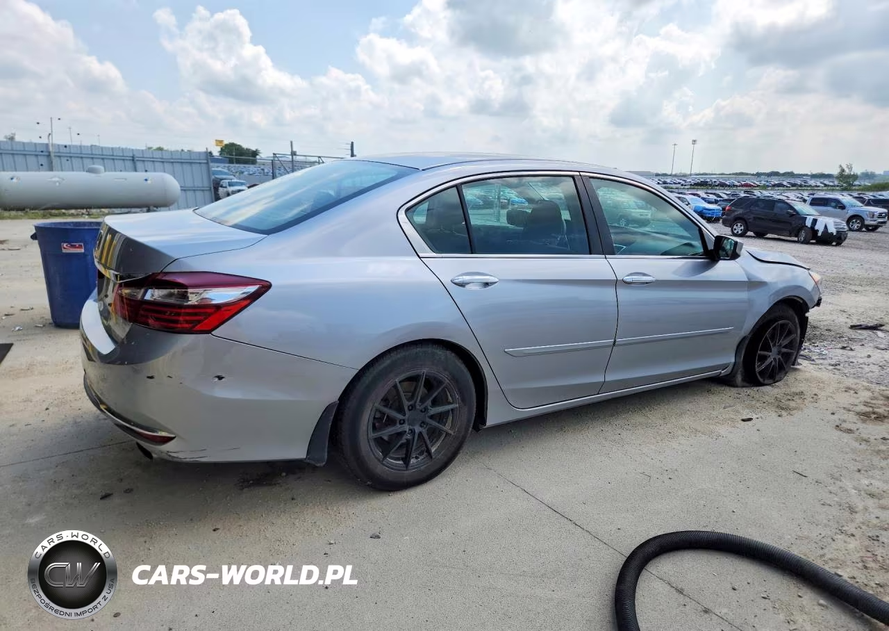 2017 Honda Accord Lx VIN:1HGCR2F30HA162105 - 3