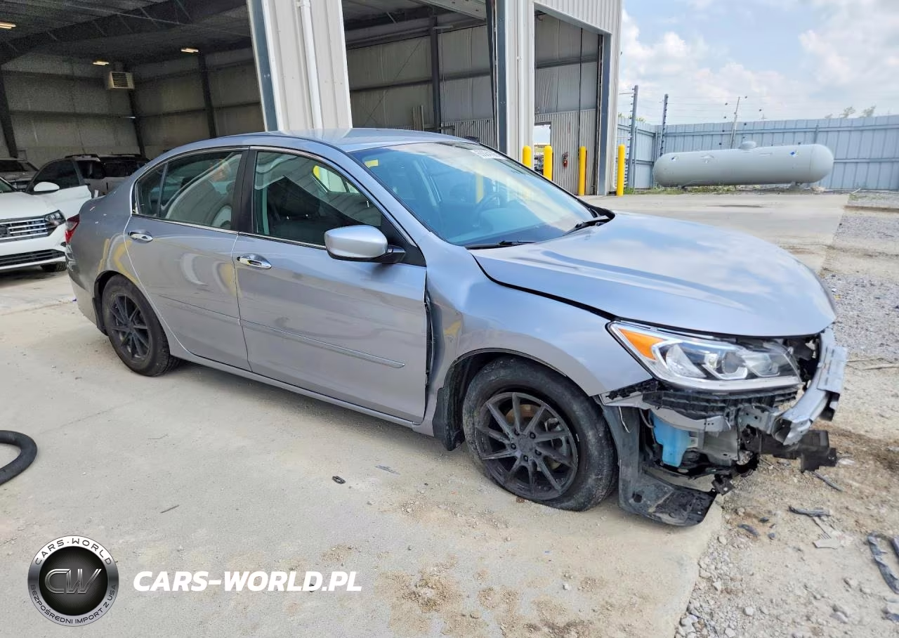 2017 Honda Accord Lx VIN:1HGCR2F30HA162105 - 4