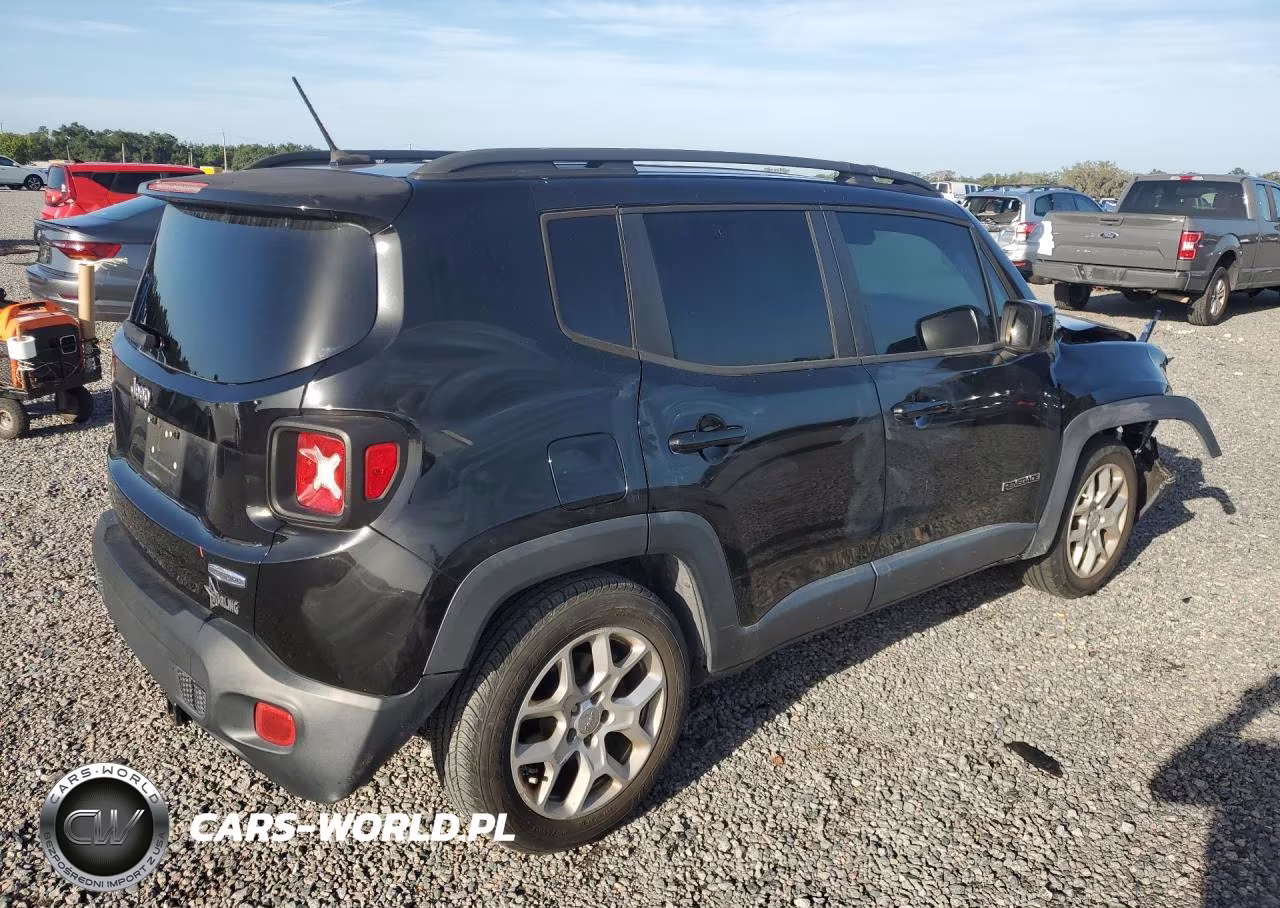 2015 Jeep Renegade Latitude VIN:ZACCJABT7FPB87702 - 3