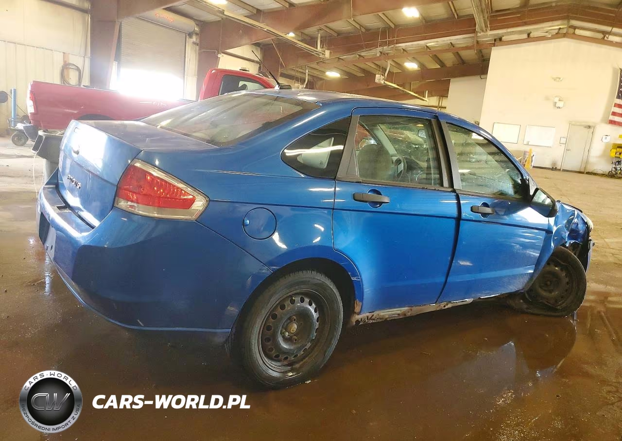 2011 Ford Focus S VIN:1FAHP3EN0BW145596 - 3