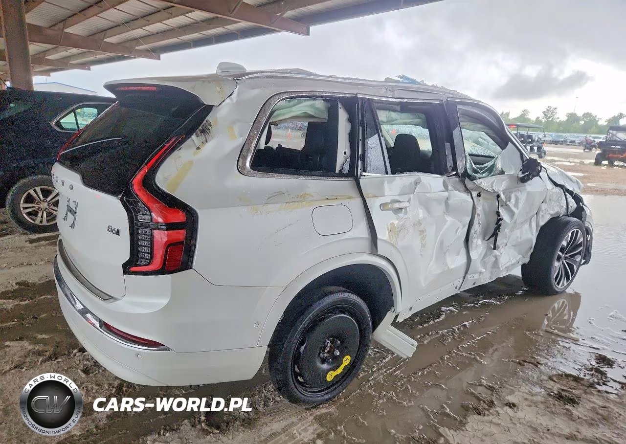 2025 Volvo Xc90 Plus VIN:YV4062PB7S1372799 - 3