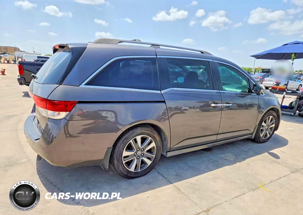 2014 Honda Odyssey Touring VIN:5FNRL5H92EB109261 - 3