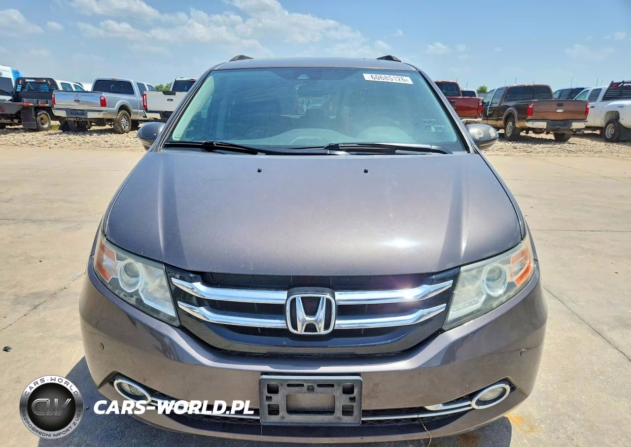 2014 Honda Odyssey Touring VIN:5FNRL5H92EB109261 - 5