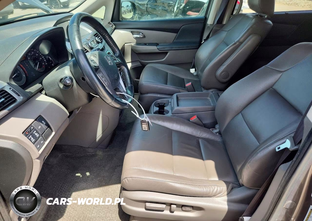 2014 Honda Odyssey Touring VIN:5FNRL5H92EB109261 - 7