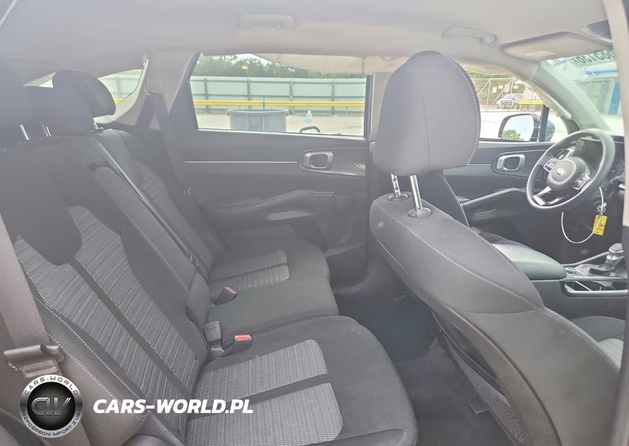 2021 Kia Sorento Lx VIN:5XYRG4LC1MG047196 - 11