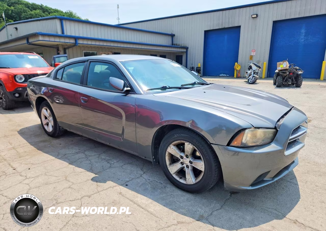 2011 Dodge Charger VIN:2B3CL3CG5BH587018 - 4