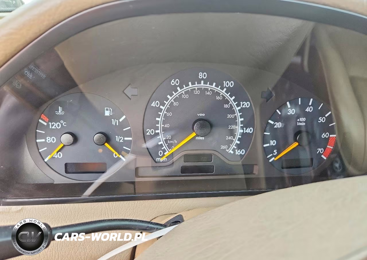 1999 Mercedes-Benz 280C VIN:WDBHA29G0XA725841 - 9