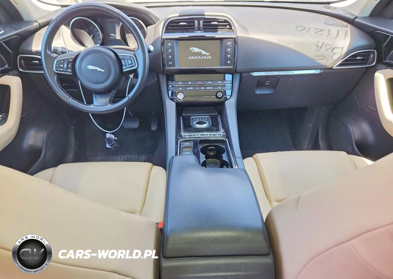 2018 Jaguar F-Pace Premium VIN:SADCJ2FN7JA279018 - 8