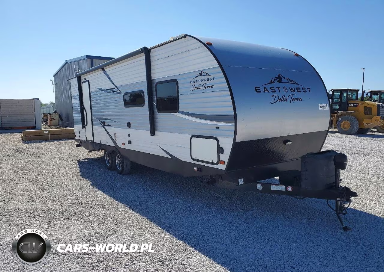 2021 Foresriver Della Terra Camper – zdjęcie 1 z 10