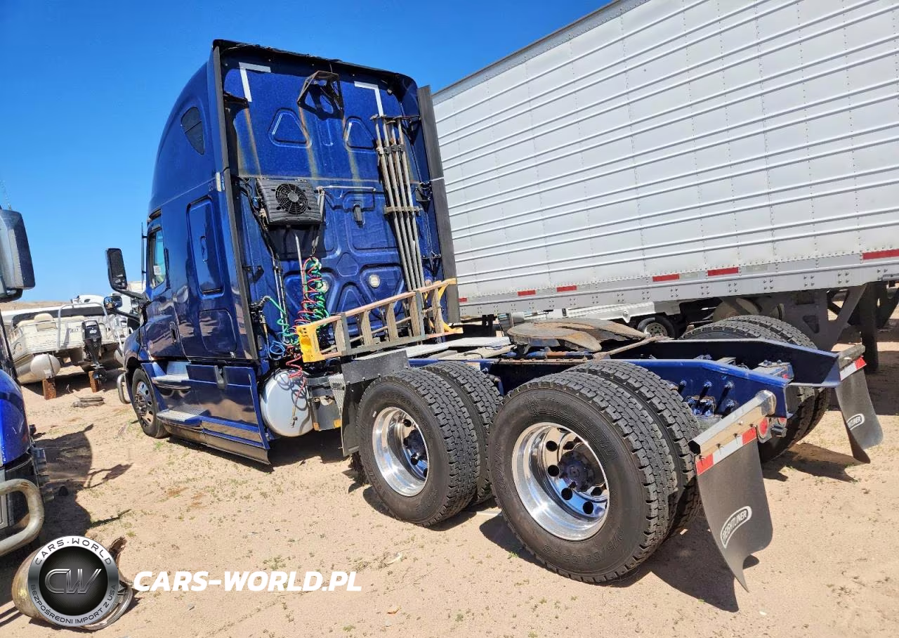 2021 Freightliner Cascadia 126 Semi Truck VIN:1FUJHHDR0MLMA3263 - 3