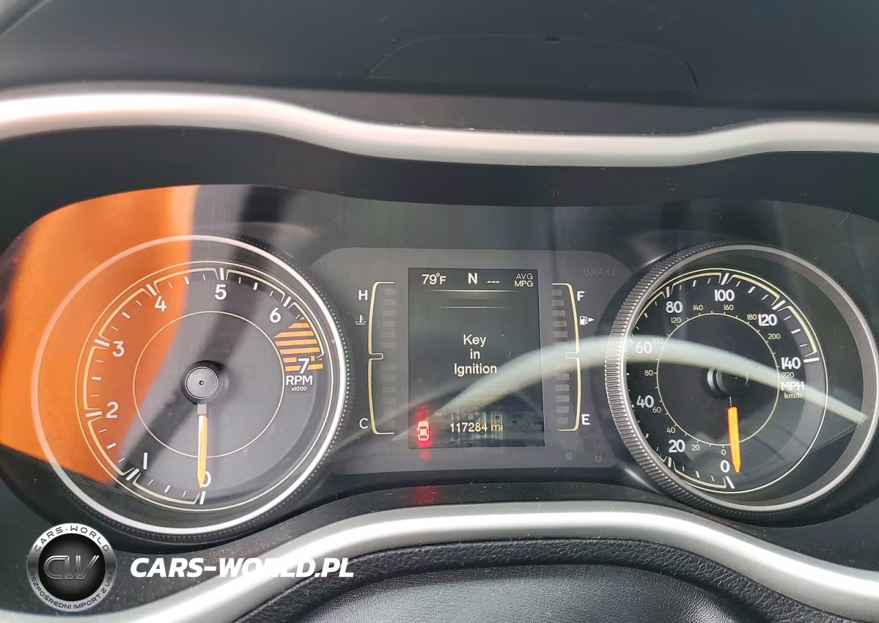 2016 Jeep Cherokee Sport VIN:1C4PJLAB9GW336721 - 9