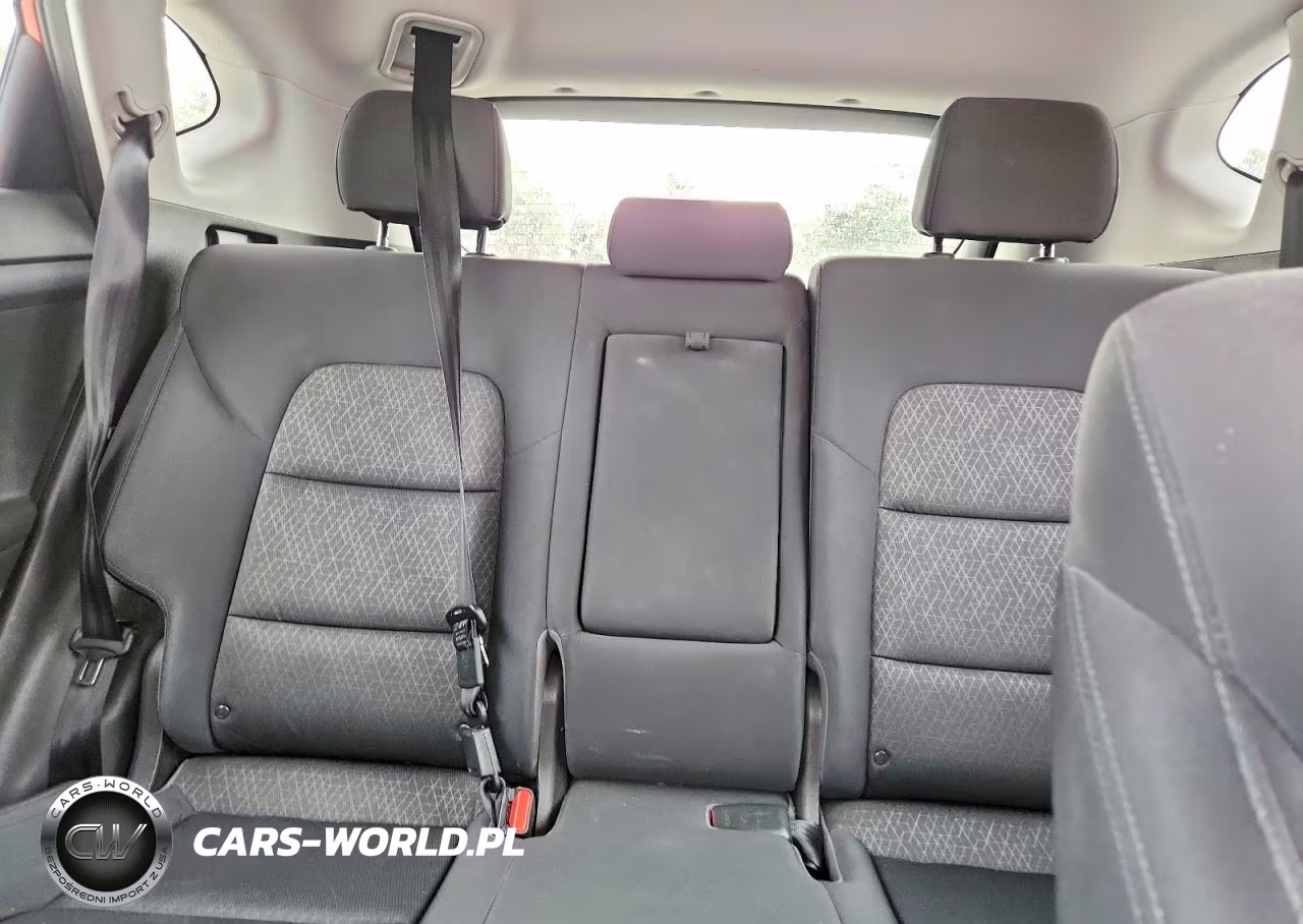 2017 Hyundai Tucson Se VIN:KM8J33A44HU391832 - 10