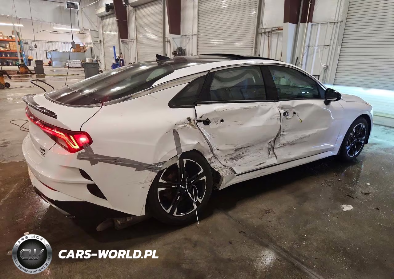 2022 Kia K5 Gt Line VIN:5XXG64J24NG130843 - 3