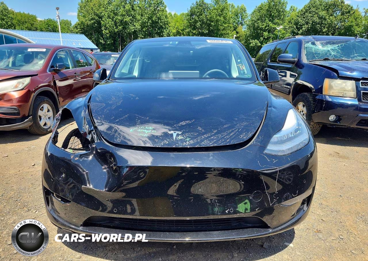 2021 Tesla Model Y VIN:5YJYGAEE4MF229670 - 5