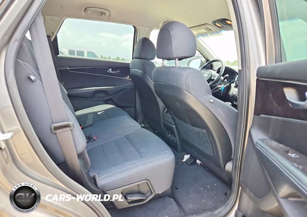 2018 Kia Sorento Lx VIN:5XYPGDA36JG414101 - 11
