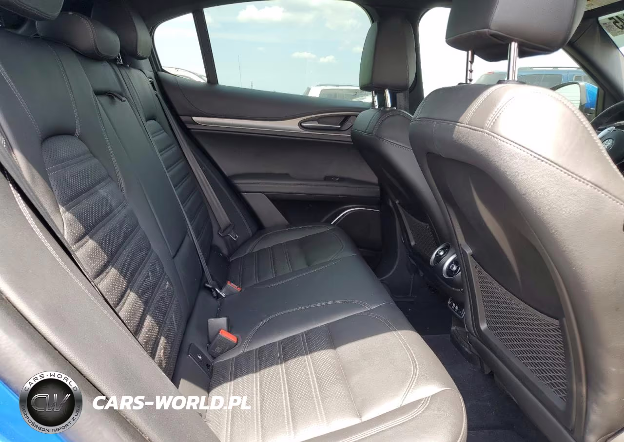 2019 Alfa Romeo Stelvio Ti VIN:ZASPAKBN3K7C70387 - 10