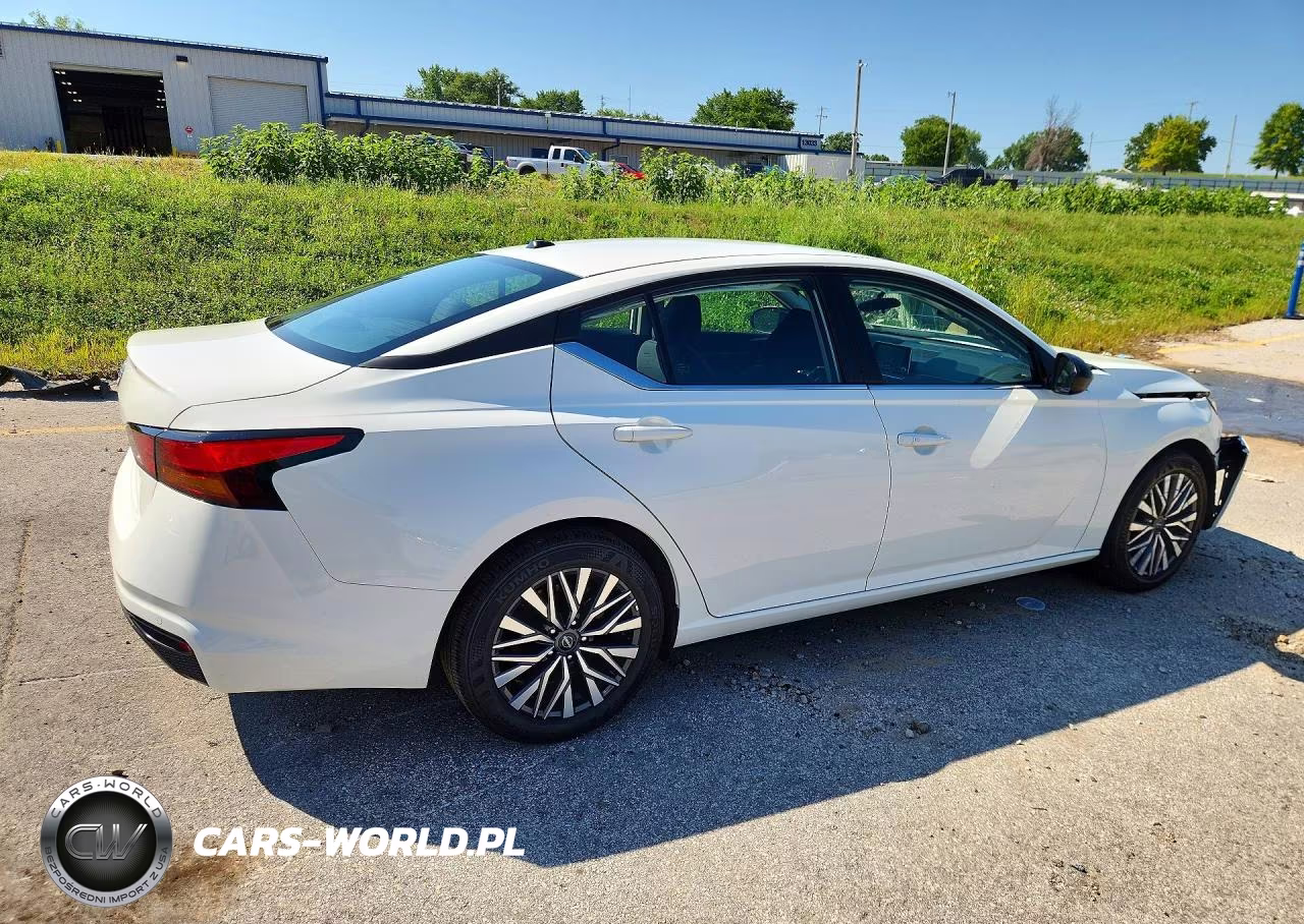 2026 Nissan Altima Sv VIN:1N4BL4DV2TN318437 - 3