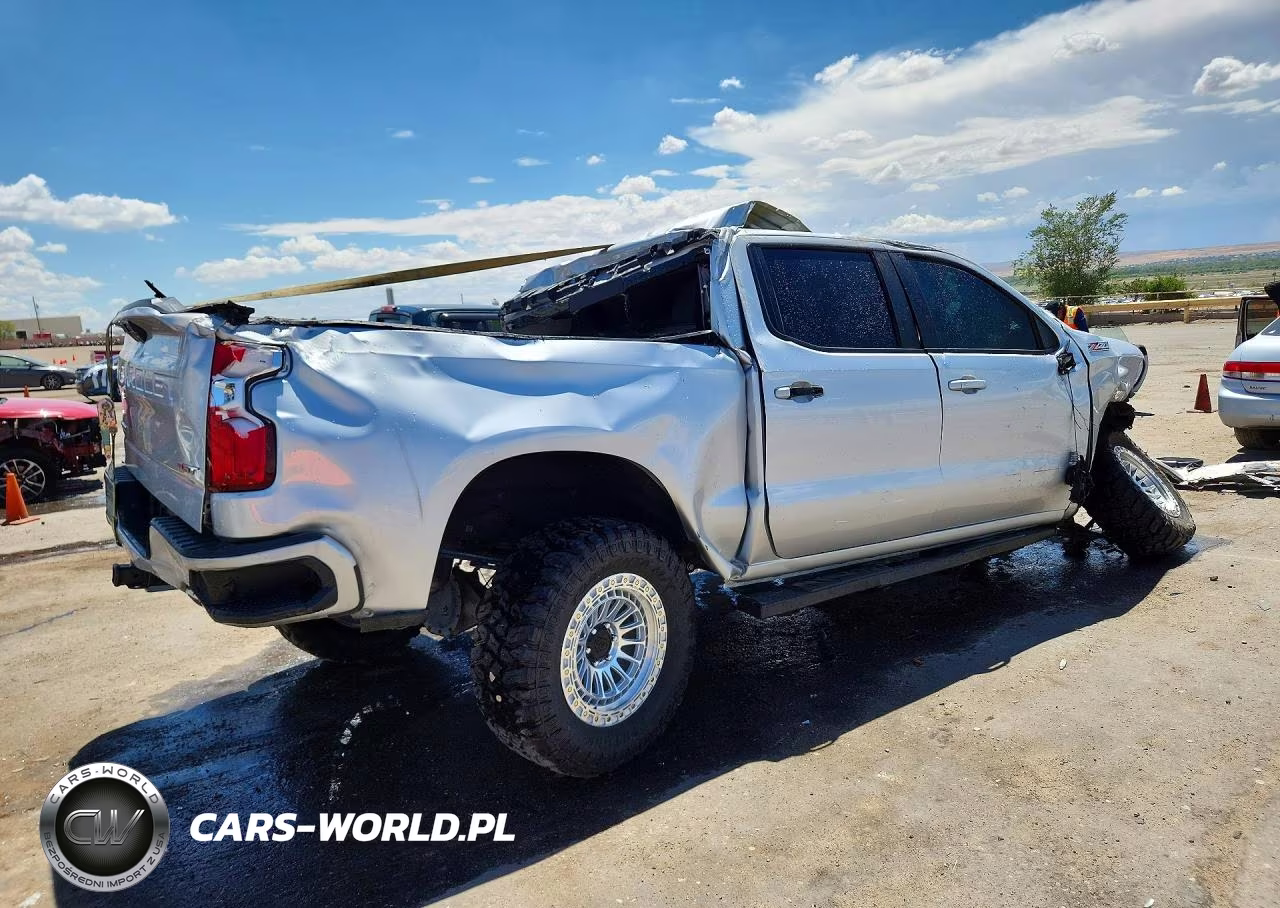 2020 Chevrolet Silverado K1500 Rst VIN:3GCUYEET3LG435136 - 3