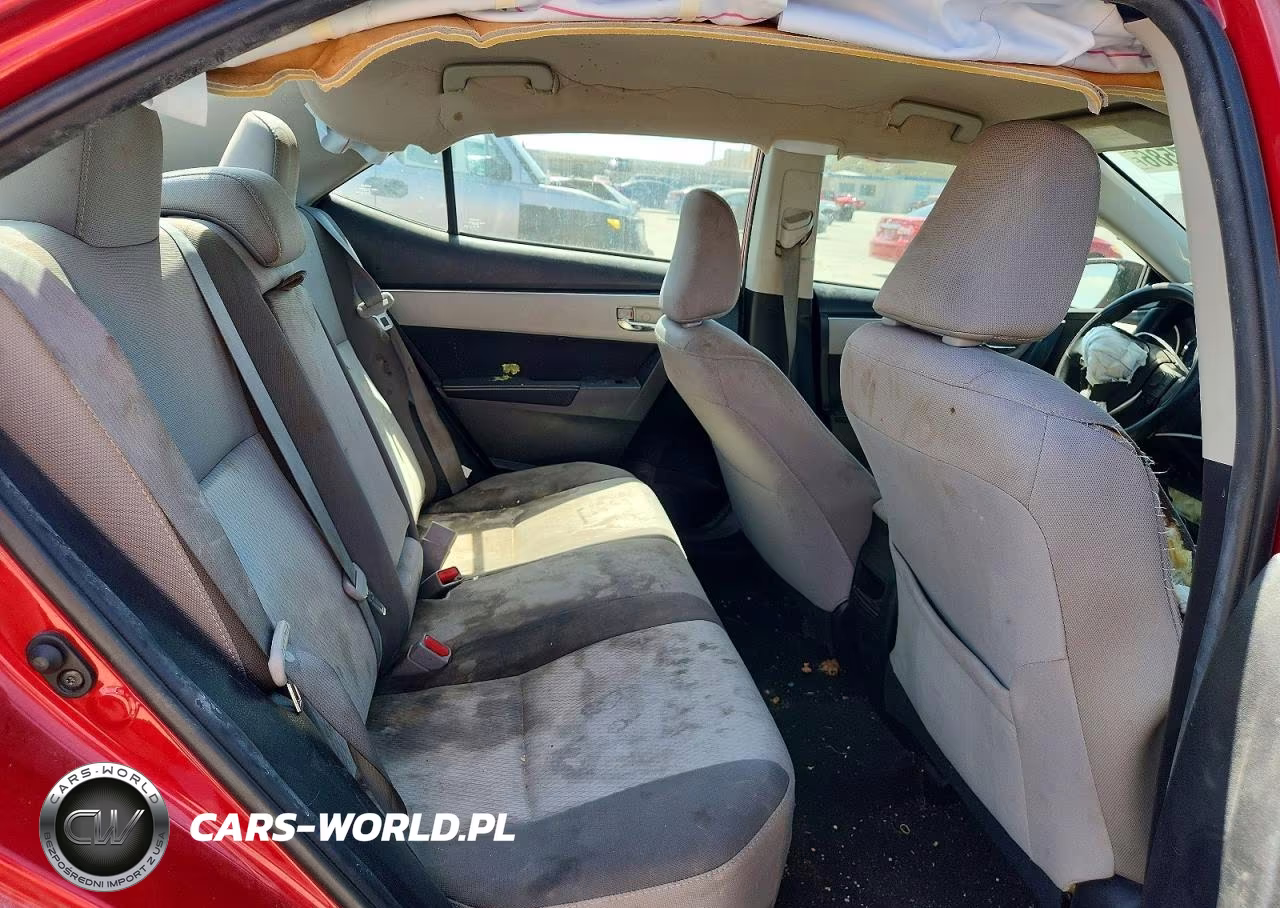 2018 Toyota Corolla Le VIN:5YFBURHE2JP754347 - 10