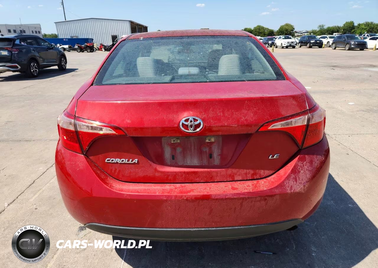 2018 Toyota Corolla Le VIN:5YFBURHE2JP754347 - 6