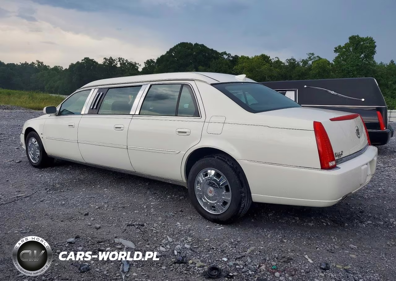 2009 Cadillac Professional Chassis VIN:1GEEK90Y49U550065 - 2