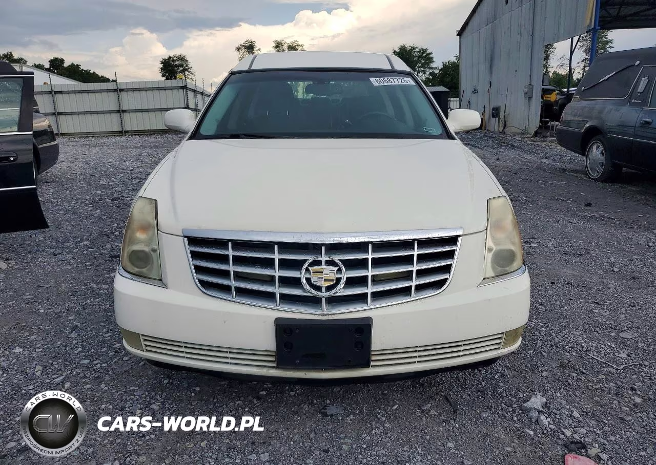 2009 Cadillac Professional Chassis VIN:1GEEK90Y49U550065 - 5